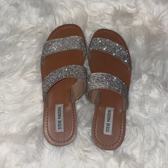Steve Madden Shoes - Steve Madden rage rhinestone sandals